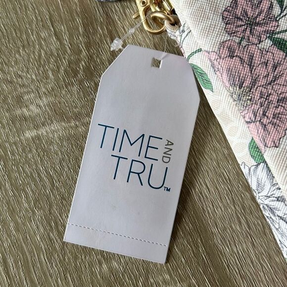 NWT … TIME AND TRU “Wallet On A String” Phone Holder / Purse - Picture 5 of 6